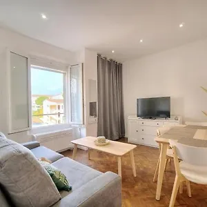  Apartment Loena Centre: Renovated 2-room Near Croisette