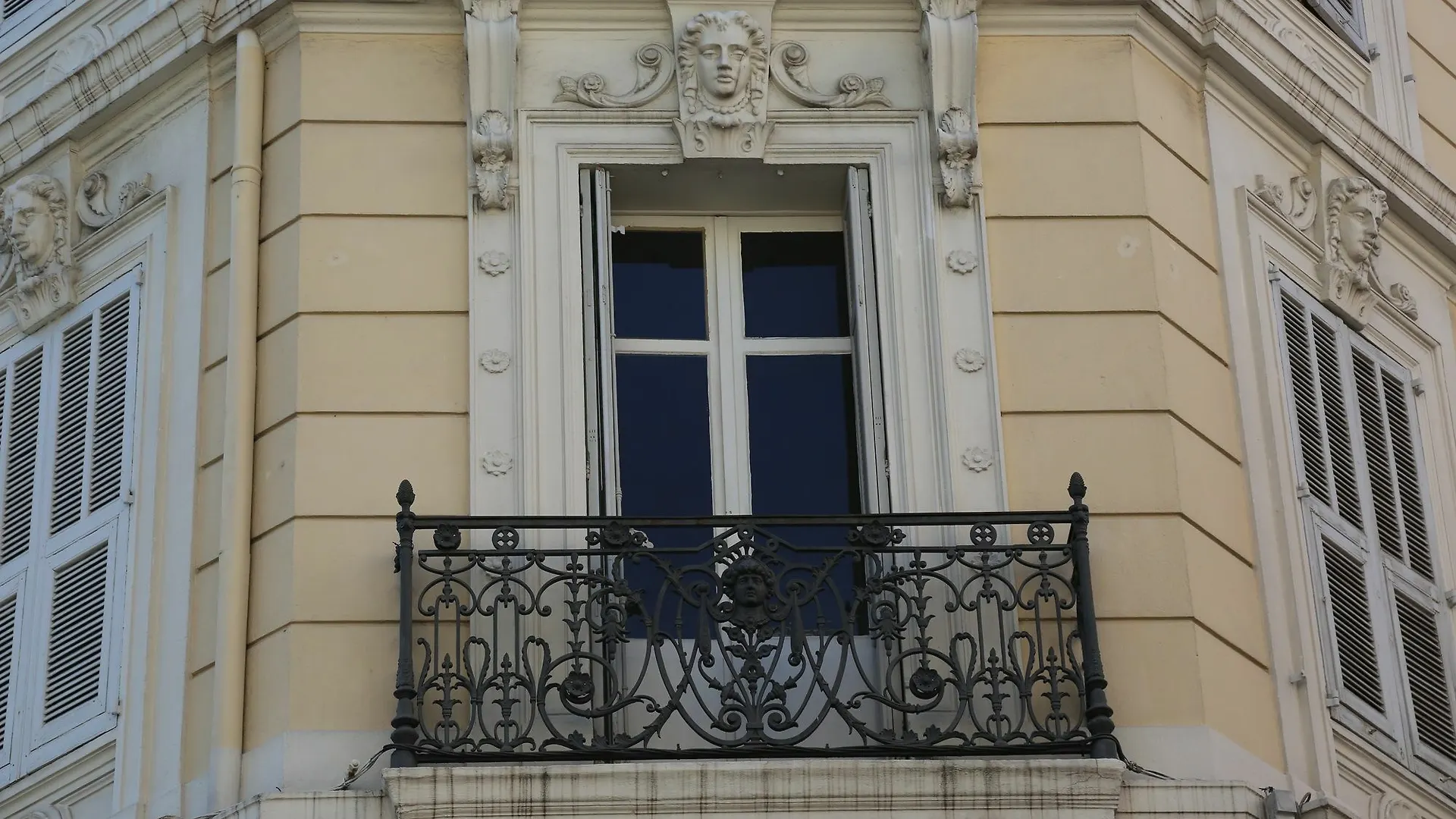 Apartment Best Location In Cannes France